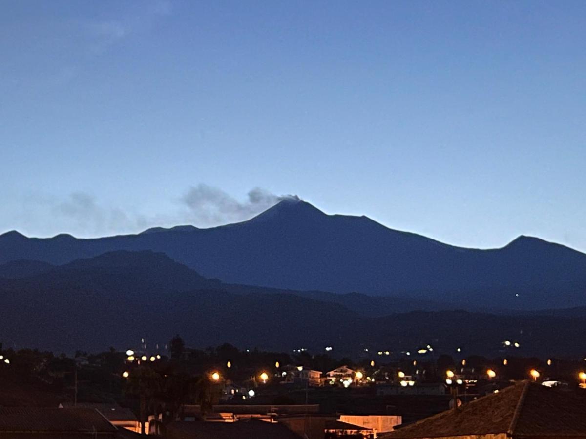 Casa Vacanze "Sautufao" Santa Venerina Bagian luar foto