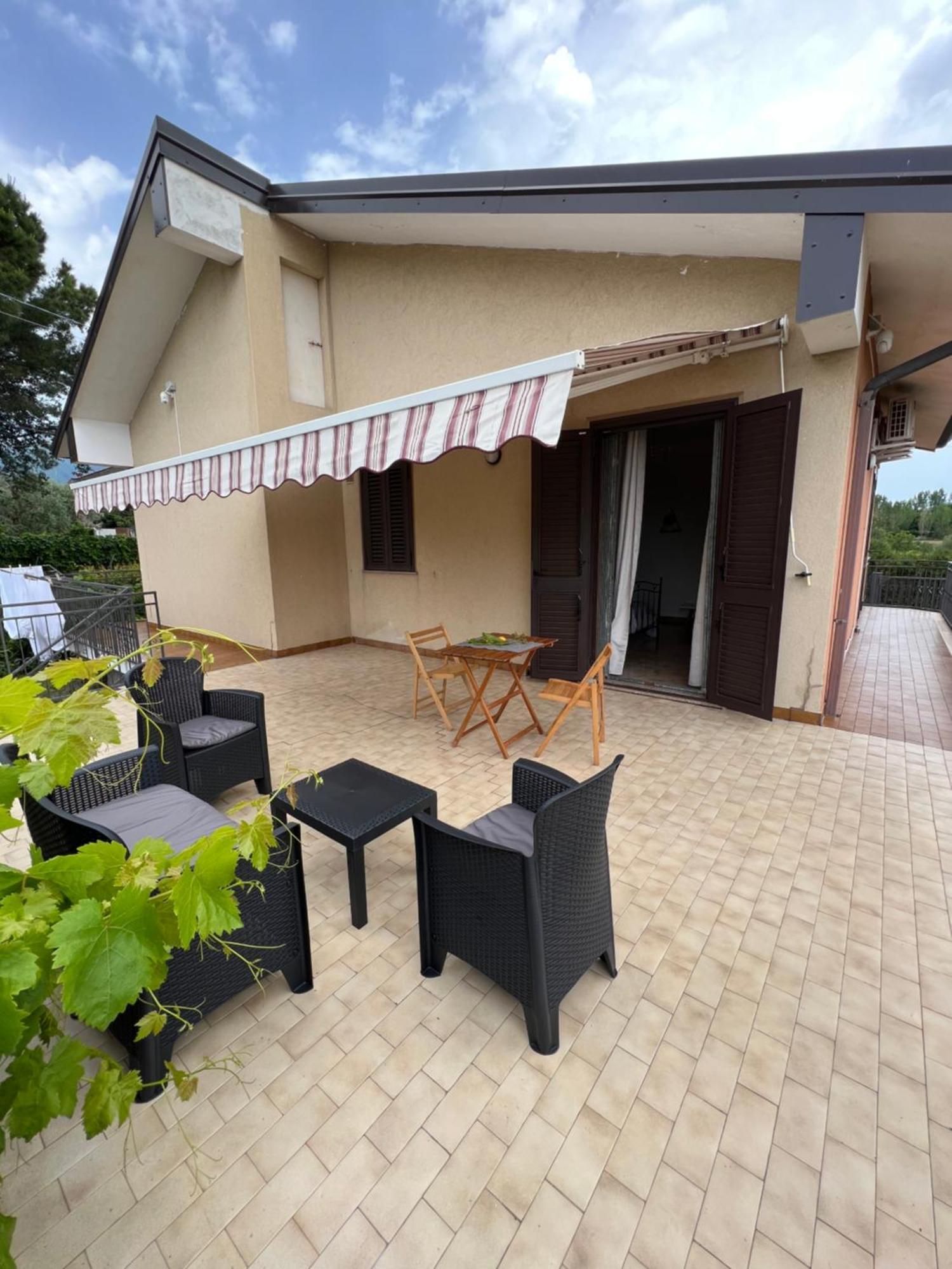 Casa Vacanze "Sautufao" Santa Venerina Bagian luar foto